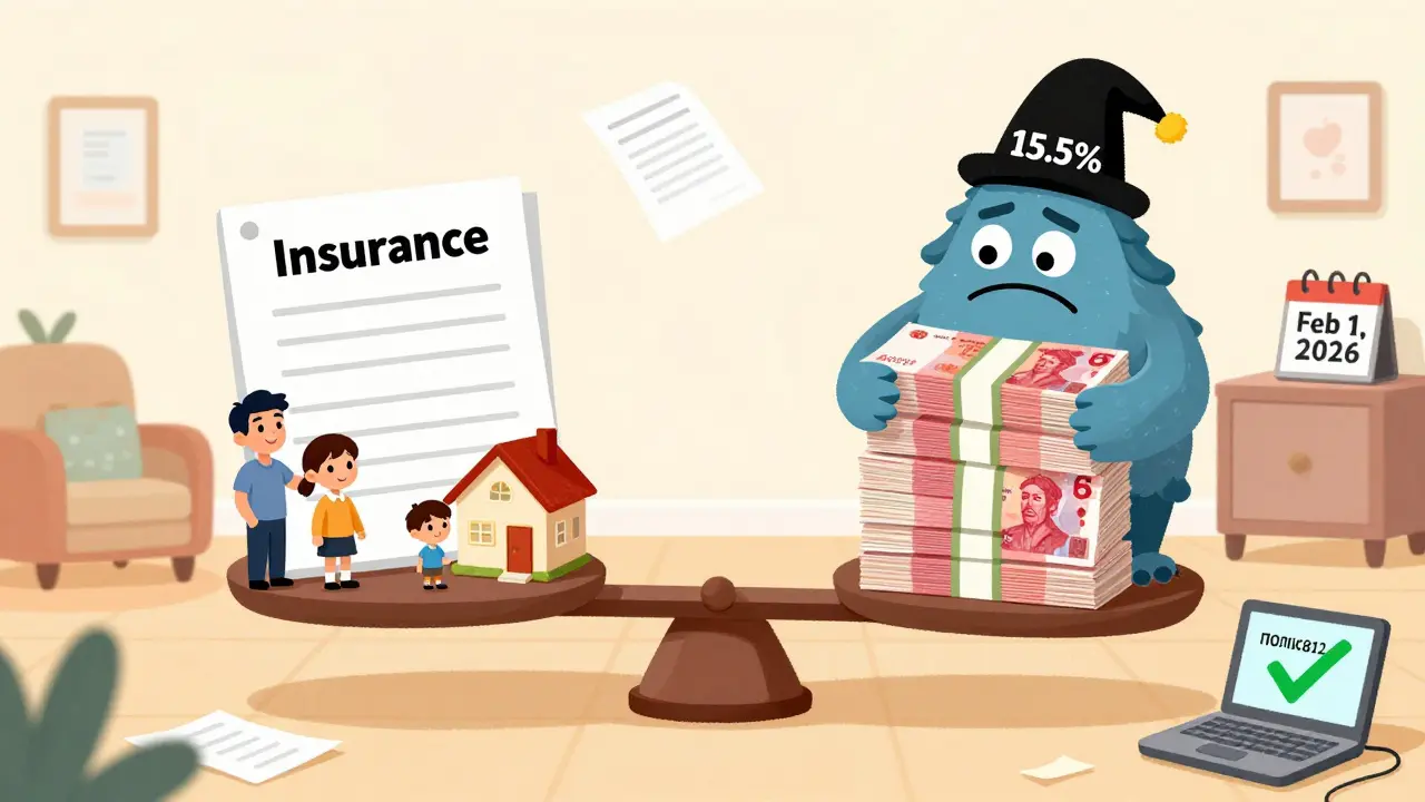 На весах: полис страхования против огромной кучи денег, рядом — компьютер с логотипом ПОЛИС812.